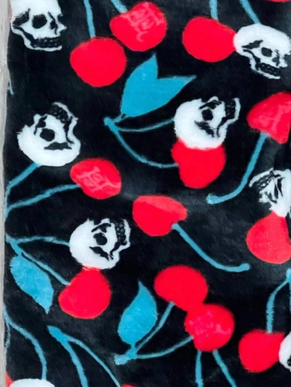 ED HARDY Pet Throw Blanket Set 27x44 Black Red Cherries Skulls Roses Y2K Dog NWT